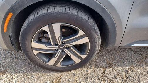 2023 Kia Sorento Hybrid EX