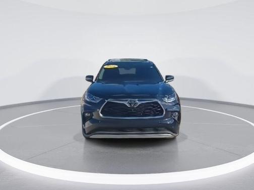 2024 Toyota Highlander Platinum