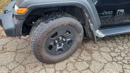 2021 Jeep Gladiator Sport