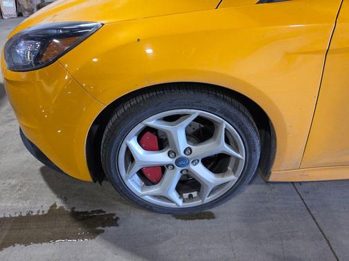 TANGERINE SCREAM TRI-COAT 2013 Ford Focus ST