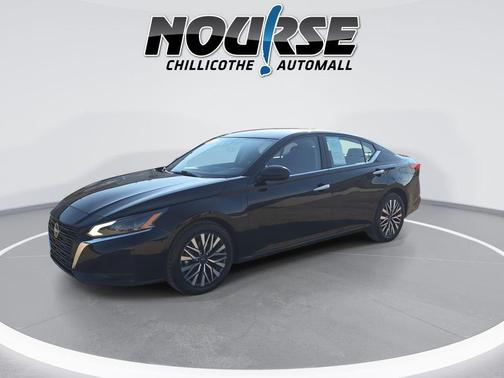 Super Black 2024 Nissan Altima 2.5 SV