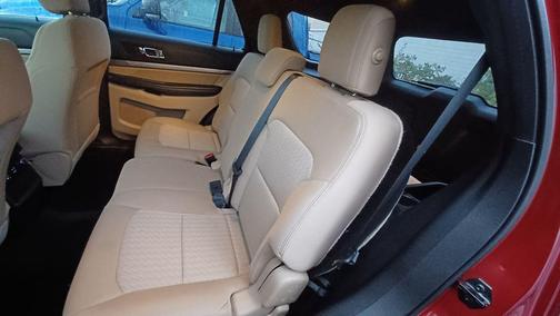 2016 Ford Explorer Base