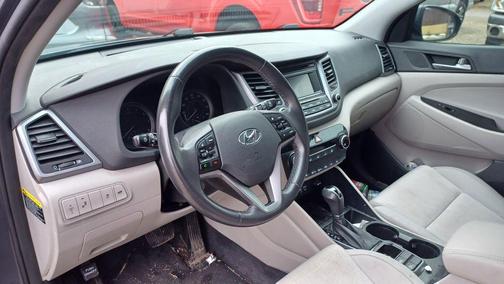 2017 Hyundai TUCSON Sport