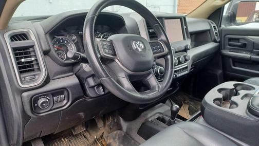 2020 RAM 2500 Tradesman Crew Cab 4X4 6'4' Box