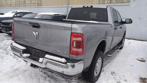 2020 RAM 2500 Tradesman Crew Cab 4X4 6'4' Box