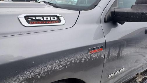 2020 RAM 2500 Tradesman Crew Cab 4X4 6'4' Box