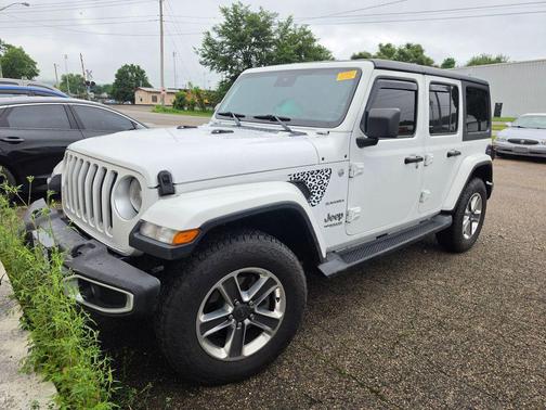 Bright White Clearcoat 2020 Jeep Wrangler Unlimited Sahara
