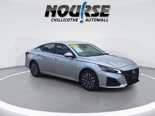 Brilliant Silver Metallic 2023 Nissan Altima 2.5 SV