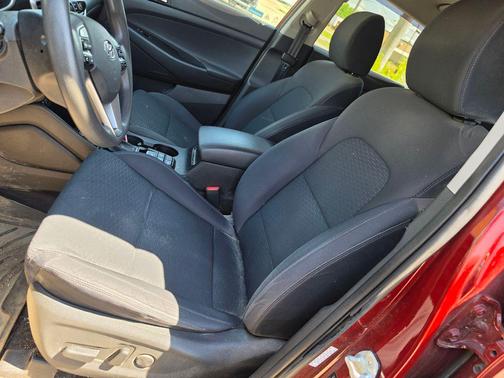 Gemstone Red 2019 Hyundai TUCSON SE