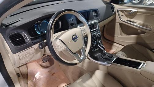 2015 Volvo V60 T5 Premier
