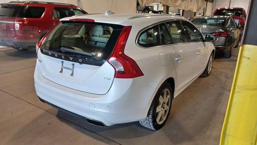 2015 Volvo V60 T5 Premier