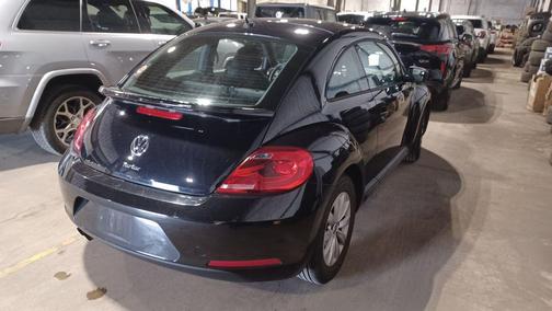 2016 Volkswagen Beetle 1.8T Wolfsburg Edition w/PZEV