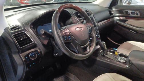 2019 Ford Explorer Platinum