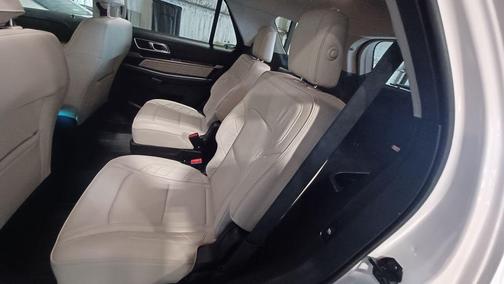 2019 Ford Explorer Platinum
