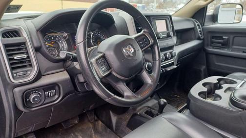 2020 RAM 2500 Tradesman Crew Cab 4X4 6'4' Box