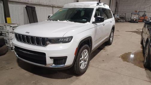 2022 Jeep Grand Cherokee L Laredo