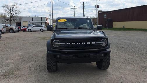 CARBONIZED GRAY METALLIC 2023 Ford Bronco Wildtrak