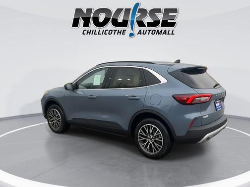 2026 Ford Escape PHEV SE