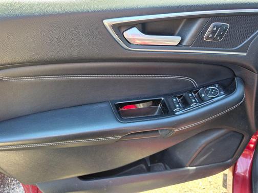 RUBY RED METALLIC TINT CC 2016 Ford Edge Titanium