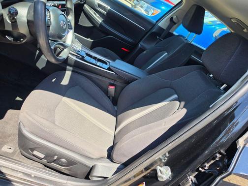 Phantom Black 2022 Hyundai SONATA SEL