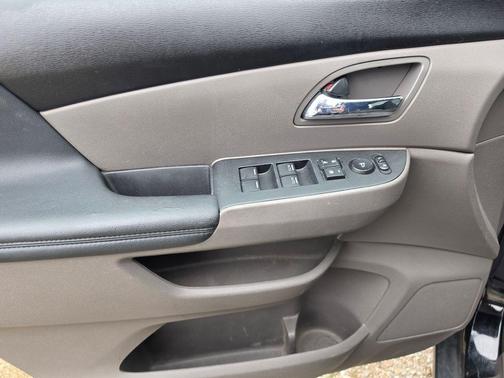 Crystal Black Pearl 2015 Honda Odyssey EX-L