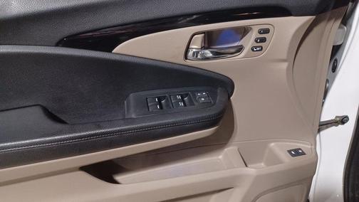 2022 Honda Pilot Touring 8-Passenger