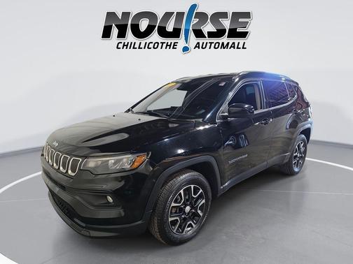 Diamond Black Crystal Pearlcoat 2022 Jeep Compass Latitude
