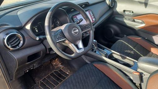 2023 Nissan Kicks SR