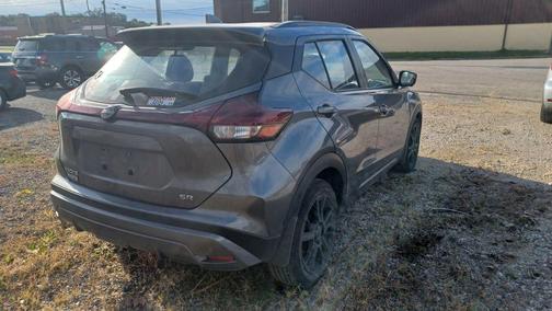 2023 Nissan Kicks SR