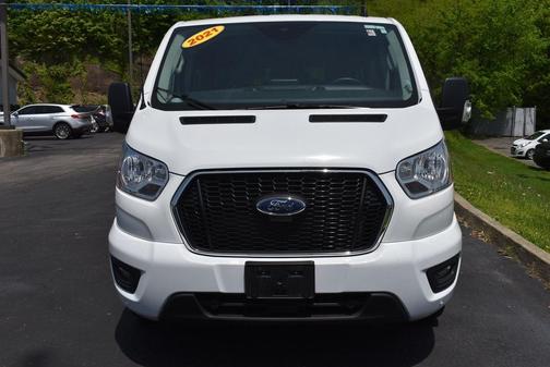 Photo 2 of 21 of 2021 Ford Transit-350