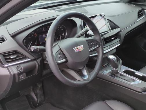 2022 Cadillac CT4 Premium Luxury