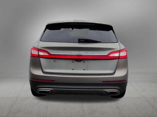 Luxe Metallic 2016 Lincoln MKX Select