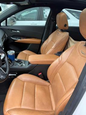 2020 Cadillac XT4 Premium Luxury