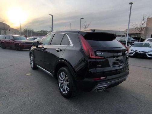 2023 Cadillac XT4 Premium Luxury