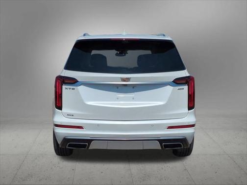 2022 Cadillac XT6 Premium Luxury AWD