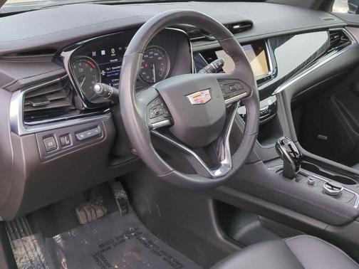 2024 Cadillac XT6 Premium Luxury AWD