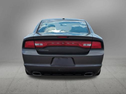 Granite Crystal Clearcoat Metallic 2014 Dodge Charger SE