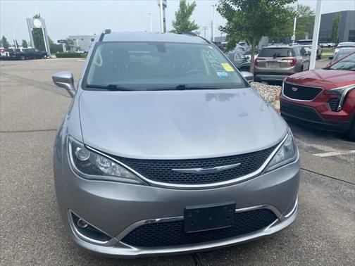 2018 Chrysler Pacifica Touring-L