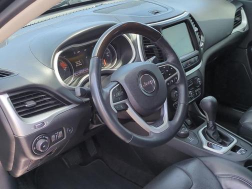 2018 Jeep Cherokee Overland