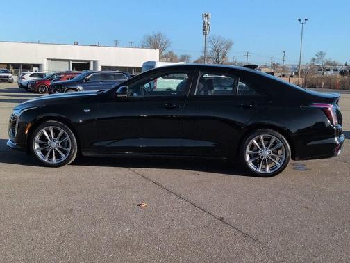 2023 Cadillac CT4 Sport