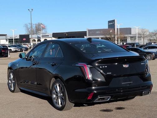 2023 Cadillac CT4 Sport