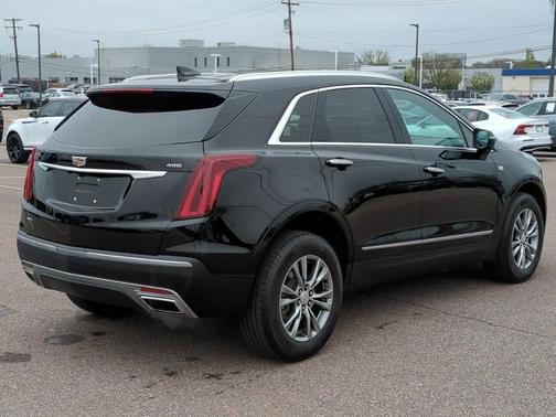 2022 Cadillac XT5 Premium Luxury
