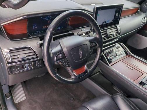 2022 Lincoln Navigator L Reserve