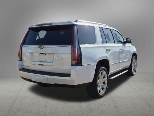Crystal White Tri-Coat 2020 Cadillac Escalade Luxury