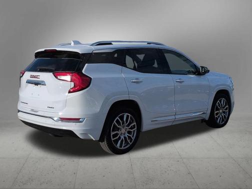 2022 GMC Terrain Denali