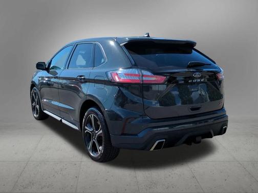 2021 Ford Edge ST
