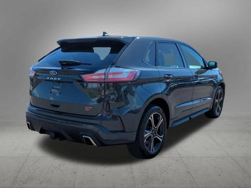 2021 Ford Edge ST