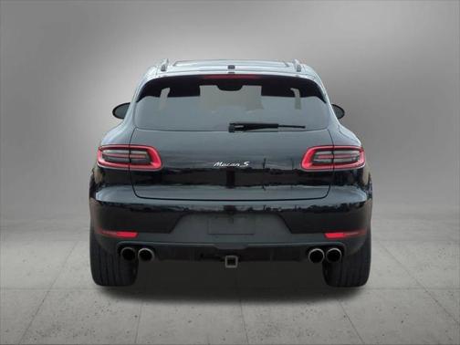 2016 Porsche Macan S