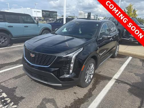 2023 Cadillac XT4 Premium Luxury
