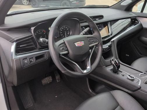 Crystal White Tri-Coat 2023 Cadillac XT6 Premium Luxury AWD